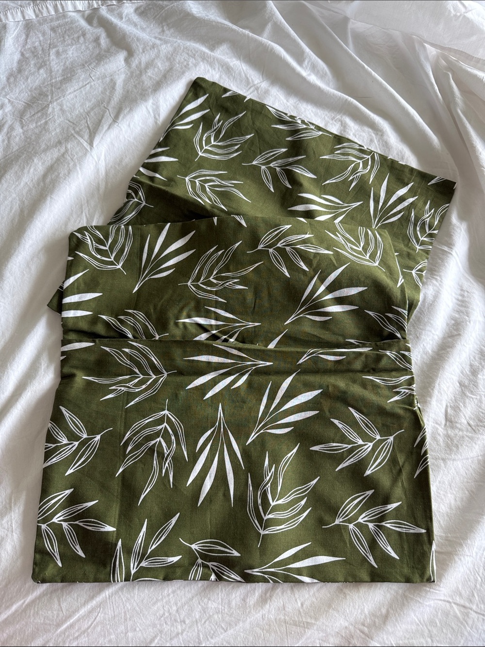 Olive Green Leaf 2 Pack-Handmade No Sew Pocket Decorative Pillow Cases